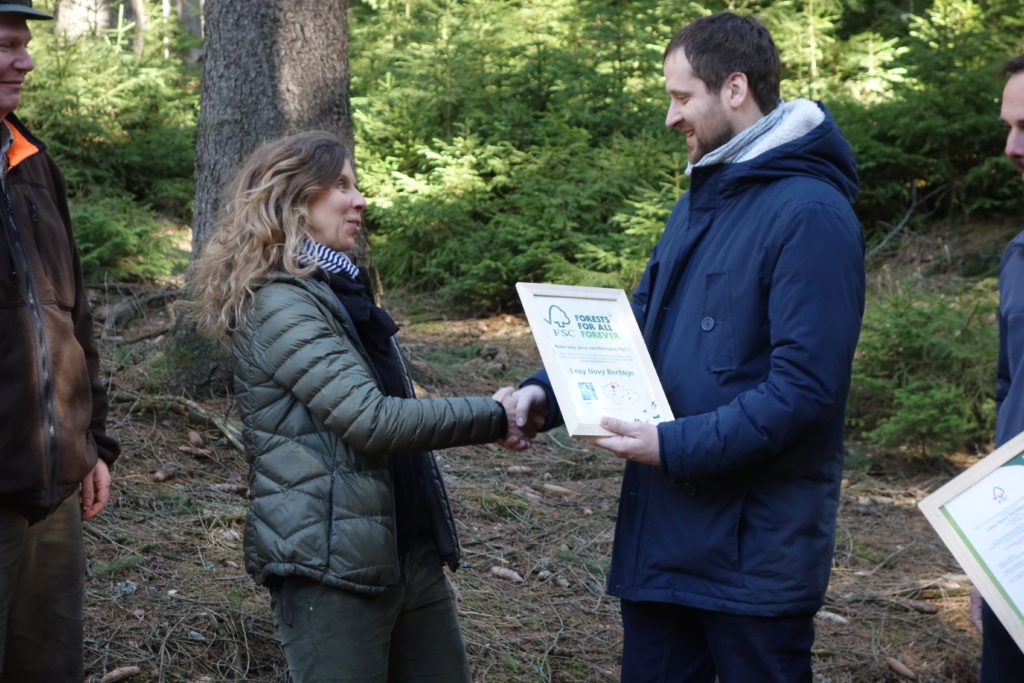 Lesy Nový Berštejn získaly certifikát odpovědného lesního hospodaření FSC